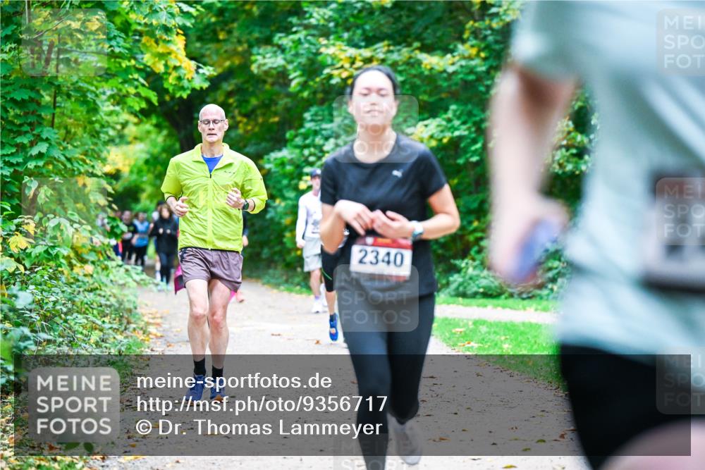 12.10.2025 - Bramfelder Halbmarathon 2025 Dr. Thomas Lammeyer http://msf.ph/oto/9356717 12.10.2025 10:58:34 Laufen 2340 meine-sportfotos.de