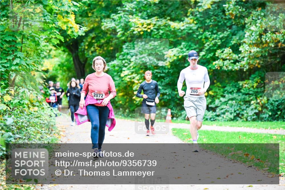 12.10.2025 - Bramfelder Halbmarathon 2025 Dr. Thomas Lammeyer http://msf.ph/oto/9356739 12.10.2025 10:58:38 Laufen 260, 2072 meine-sportfotos.de