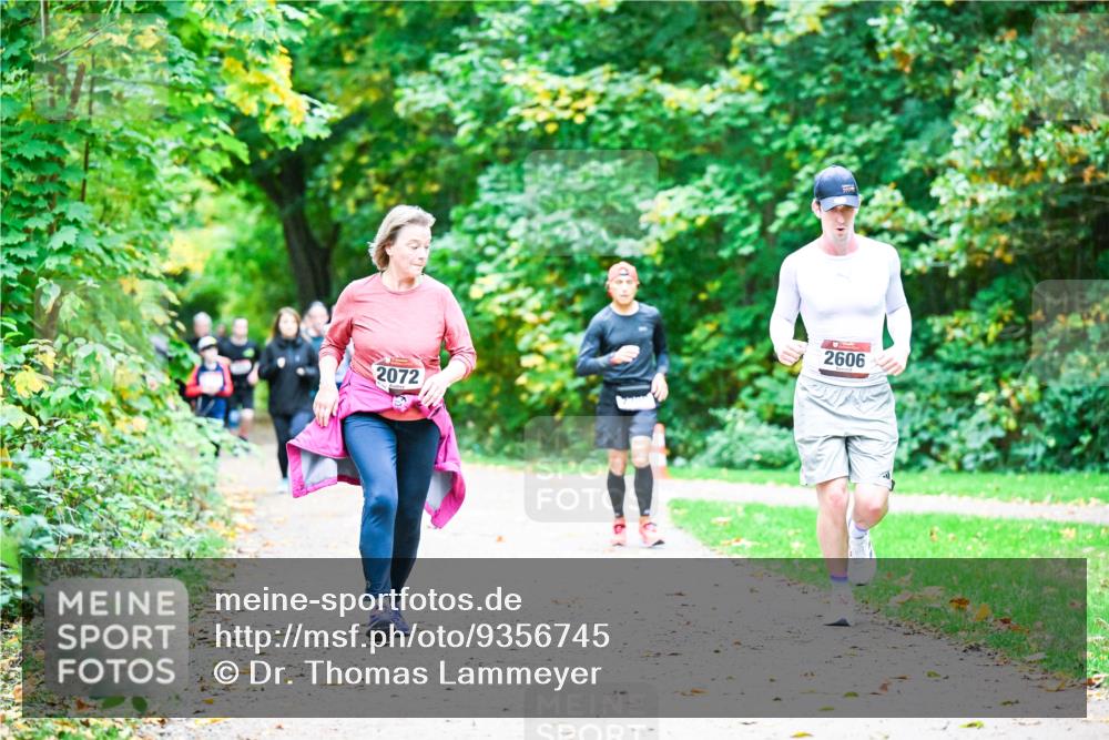 12.10.2025 - Bramfelder Halbmarathon 2025 Dr. Thomas Lammeyer http://msf.ph/oto/9356745 12.10.2025 10:58:39 Laufen 2606, 2072 meine-sportfotos.de