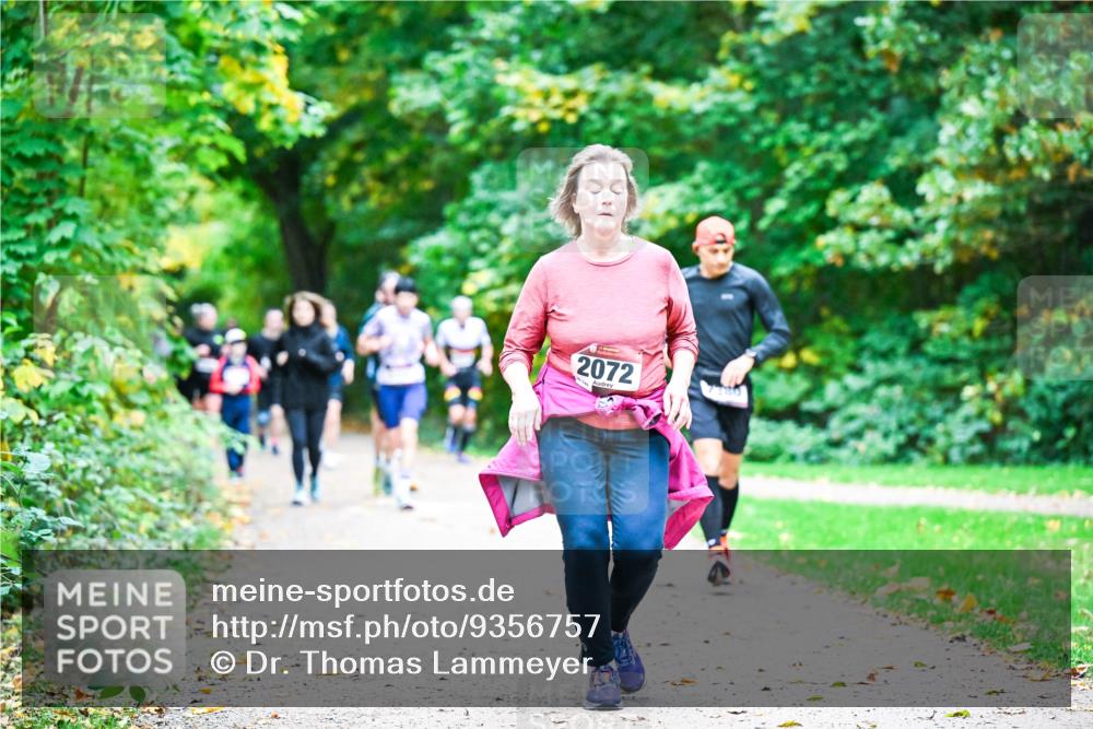 12.10.2025 - Bramfelder Halbmarathon 2025 Dr. Thomas Lammeyer http://msf.ph/oto/9356757 12.10.2025 10:58:41 Laufen 2072 meine-sportfotos.de