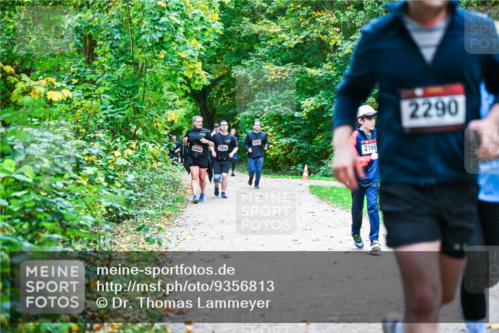 12.10.2025 - Bramfelder Halbmarathon 2025 Dr. Thomas Lammeyer http://msf.ph/oto/9356813 12.10.2025 10:58:52 Laufen 2026, 2220, 2169, 2290 meine-sportfotos.de