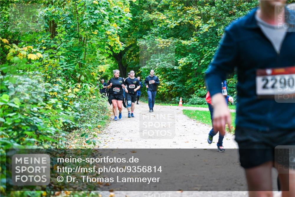 12.10.2025 - Bramfelder Halbmarathon 2025 Dr. Thomas Lammeyer http://msf.ph/oto/9356814 12.10.2025 10:58:52 Laufen 2026, 222, 69, 2290 meine-sportfotos.de