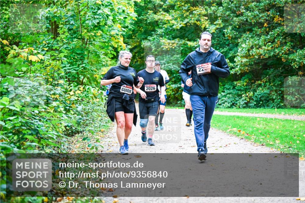 12.10.2025 - Bramfelder Halbmarathon 2025 Dr. Thomas Lammeyer http://msf.ph/oto/9356840 12.10.2025 10:58:59 Laufen 22, 2026 meine-sportfotos.de