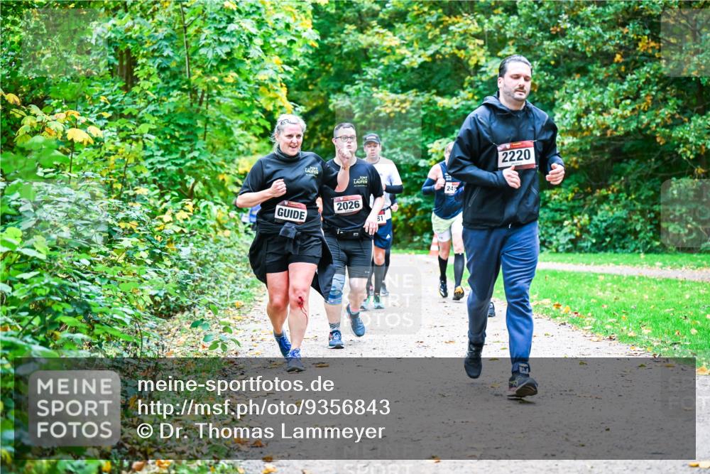 12.10.2025 - Bramfelder Halbmarathon 2025 Dr. Thomas Lammeyer http://msf.ph/oto/9356843 12.10.2025 10:58:59 Laufen 2026, 1, 248, 2220 meine-sportfotos.de