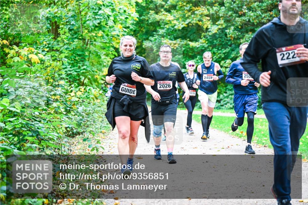 12.10.2025 - Bramfelder Halbmarathon 2025 Dr. Thomas Lammeyer http://msf.ph/oto/9356851 12.10.2025 10:59:00 Laufen 2026, 2816, 2489, 255, 222 meine-sportfotos.de