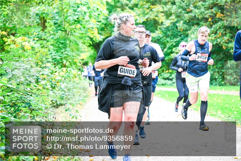12.10.2025 - Bramfelder Halbmarathon 2025 Dr. Thomas Lammeyer http://msf.ph/oto/9356859 12.10.2025 10:59:01 Laufen 28, 1, 404, 2489 meine-sportfotos.de