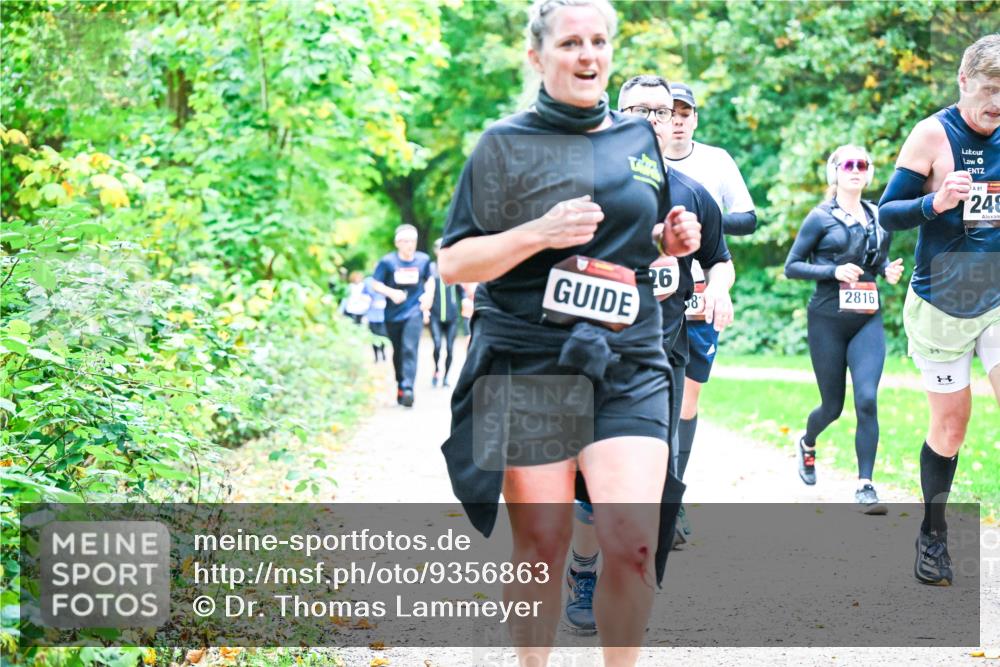 12.10.2025 - Bramfelder Halbmarathon 2025 Dr. Thomas Lammeyer http://msf.ph/oto/9356863 12.10.2025 10:59:02 Laufen 26, 2816, 81, 248 meine-sportfotos.de