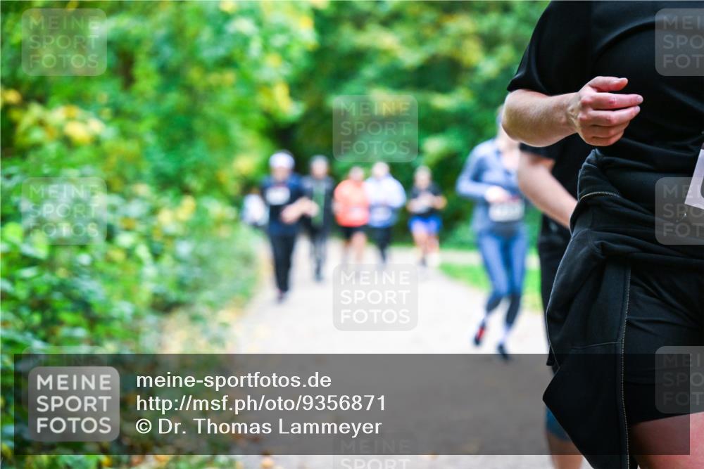 12.10.2025 - Bramfelder Halbmarathon 2025 Dr. Thomas Lammeyer http://msf.ph/oto/9356871 12.10.2025 10:59:03 Laufen  meine-sportfotos.de