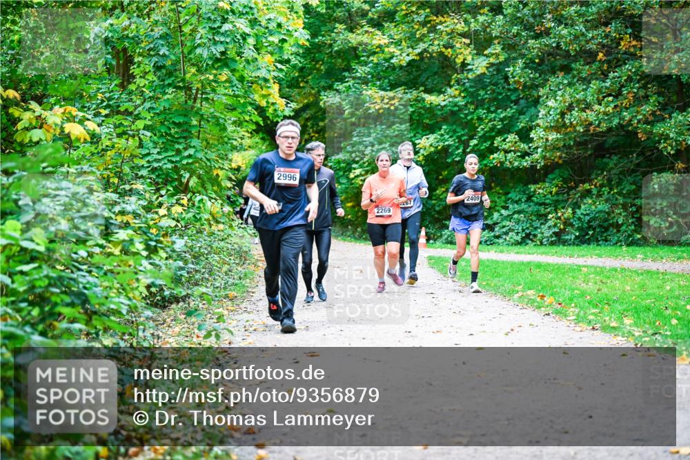 12.10.2025 - Bramfelder Halbmarathon 2025 Dr. Thomas Lammeyer http://msf.ph/oto/9356879 12.10.2025 10:59:05 Laufen 2996, 67, 2269, 2409 meine-sportfotos.de