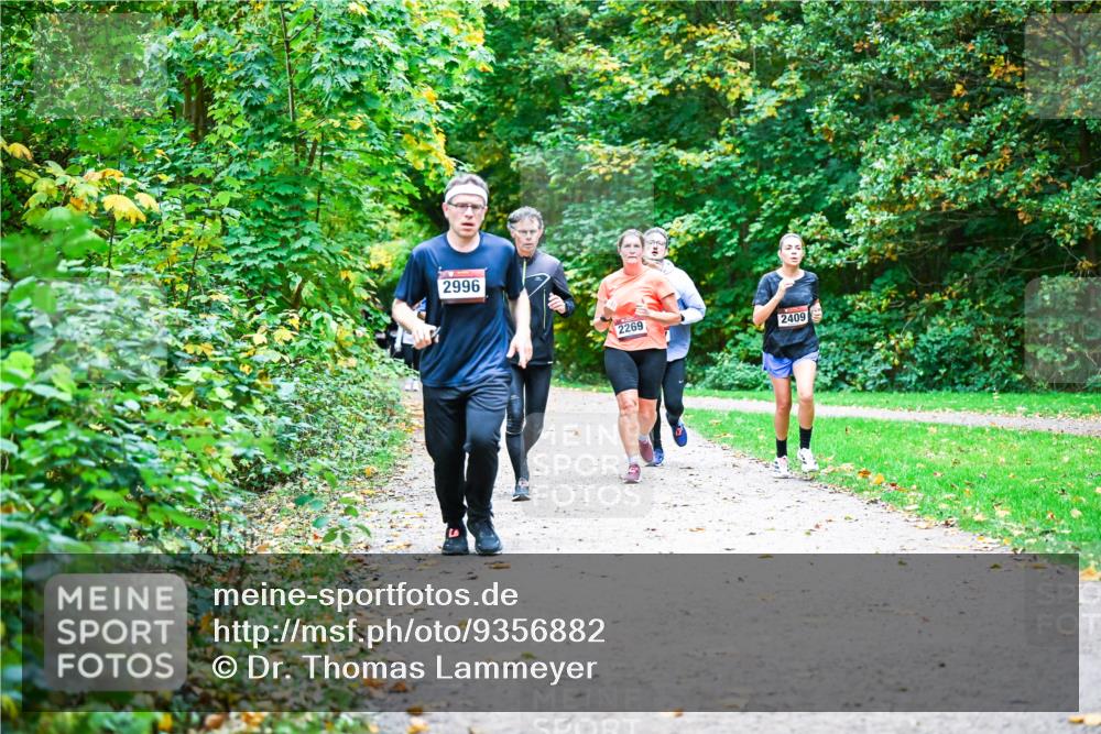 12.10.2025 - Bramfelder Halbmarathon 2025 Dr. Thomas Lammeyer http://msf.ph/oto/9356882 12.10.2025 10:59:06 Laufen 2996, 2269, 2409 meine-sportfotos.de