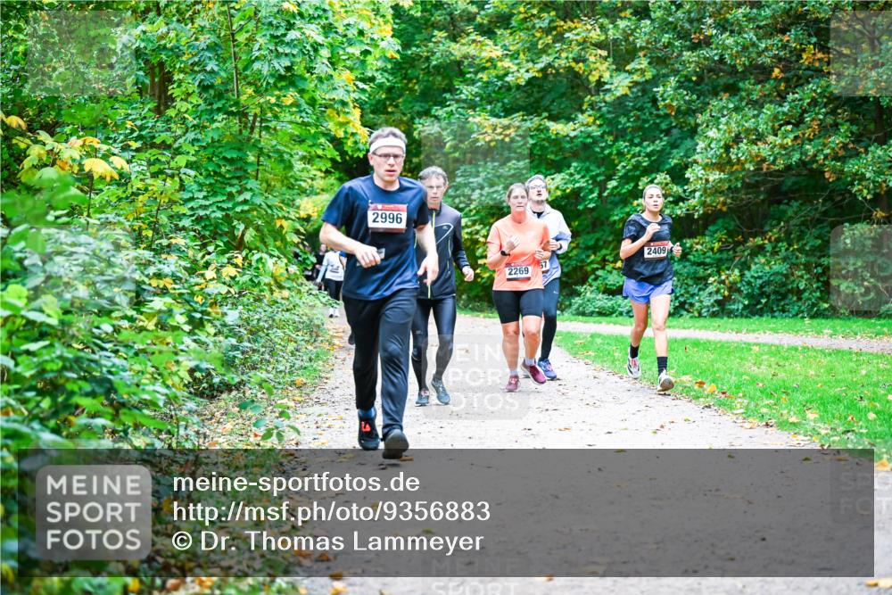 12.10.2025 - Bramfelder Halbmarathon 2025 Dr. Thomas Lammeyer http://msf.ph/oto/9356883 12.10.2025 10:59:06 Laufen 2996, 2269, 67, 2409 meine-sportfotos.de