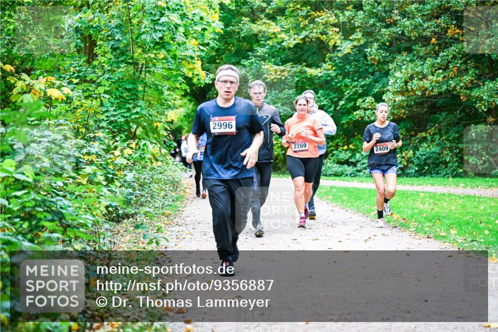 12.10.2025 - Bramfelder Halbmarathon 2025 Dr. Thomas Lammeyer http://msf.ph/oto/9356887 12.10.2025 10:59:06 Laufen 223, 2996, 2269, 2409 meine-sportfotos.de