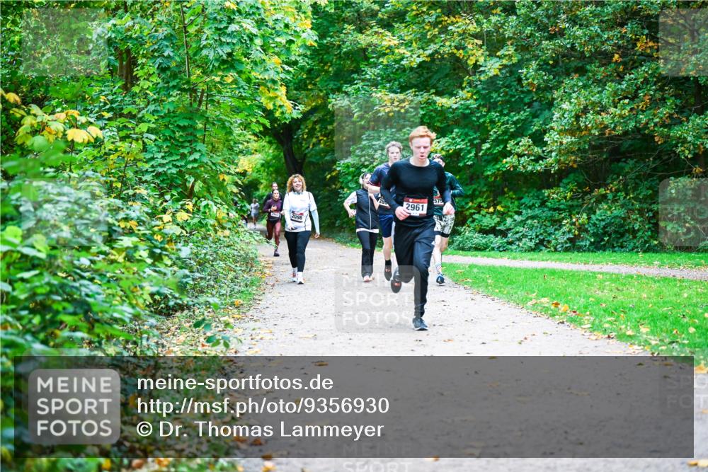 12.10.2025 - Bramfelder Halbmarathon 2025 Dr. Thomas Lammeyer http://msf.ph/oto/9356930 12.10.2025 10:59:17 Laufen 2098, 2961 meine-sportfotos.de