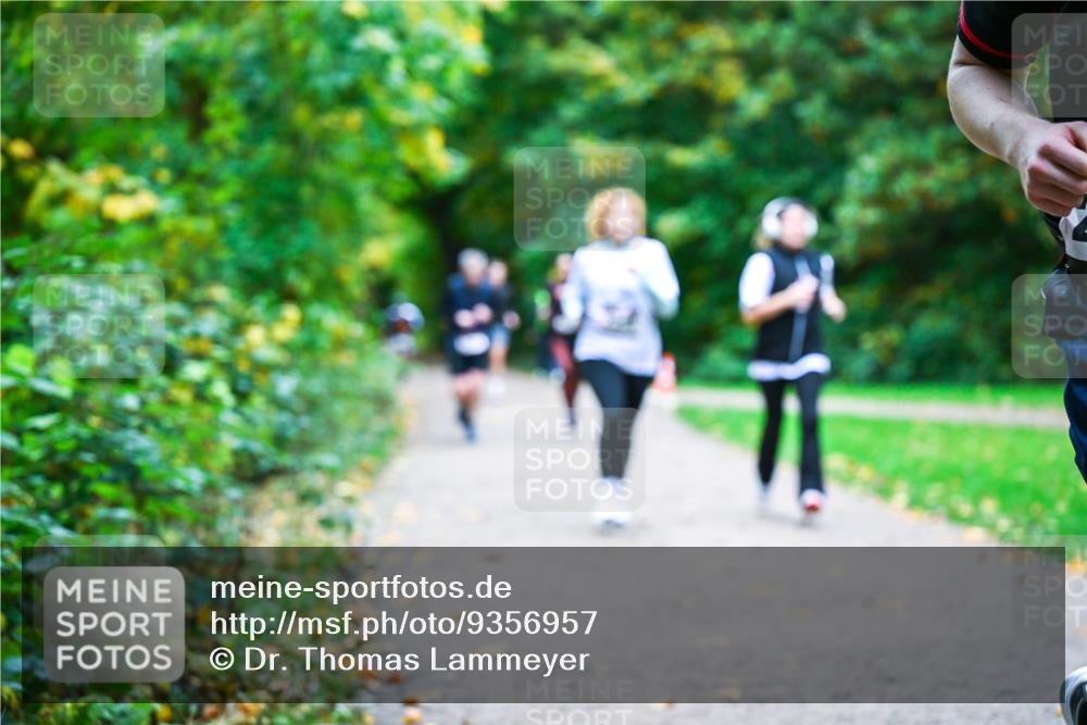 12.10.2025 - Bramfelder Halbmarathon 2025 Dr. Thomas Lammeyer http://msf.ph/oto/9356957 12.10.2025 10:59:21 Laufen  meine-sportfotos.de