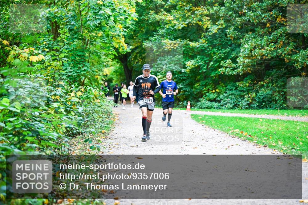 12.10.2025 - Bramfelder Halbmarathon 2025 Dr. Thomas Lammeyer http://msf.ph/oto/9357006 12.10.2025 10:59:28 Laufen 2878, 2483 meine-sportfotos.de