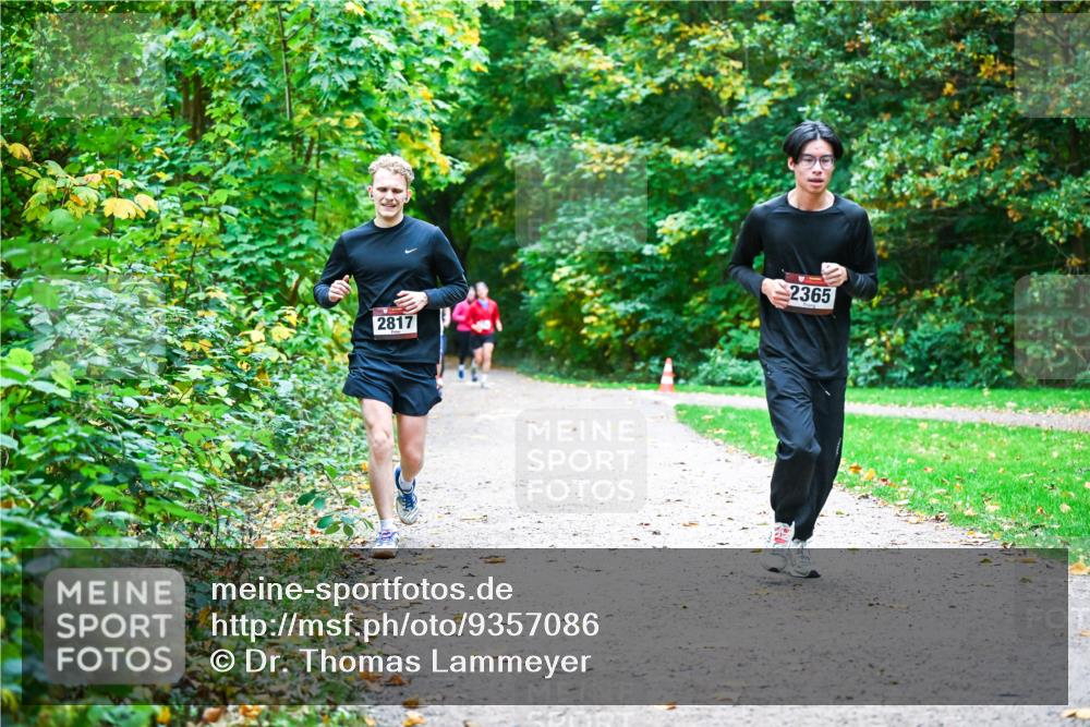 12.10.2025 - Bramfelder Halbmarathon 2025 Dr. Thomas Lammeyer http://msf.ph/oto/9357086 12.10.2025 10:59:43 Laufen 2817, 2365 meine-sportfotos.de