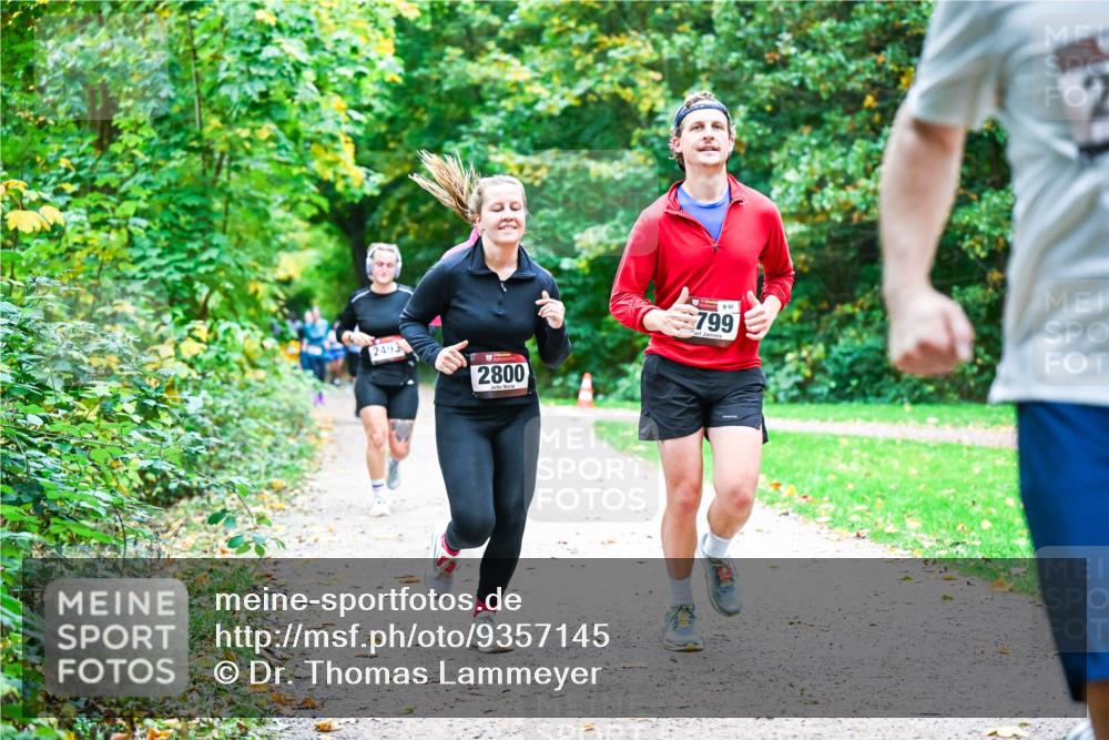 12.10.2025 - Bramfelder Halbmarathon 2025 Dr. Thomas Lammeyer http://msf.ph/oto/9357145 12.10.2025 10:59:53 Laufen 2493, 2800, 799 meine-sportfotos.de