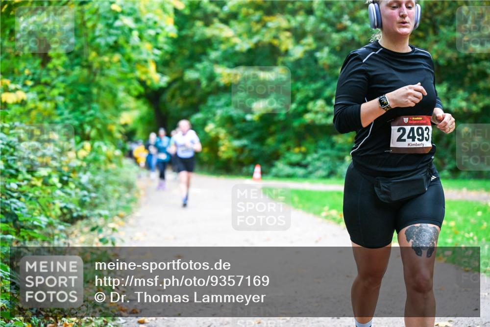 12.10.2025 - Bramfelder Halbmarathon 2025 Dr. Thomas Lammeyer http://msf.ph/oto/9357169 12.10.2025 10:59:57 Laufen 34, 2493 meine-sportfotos.de