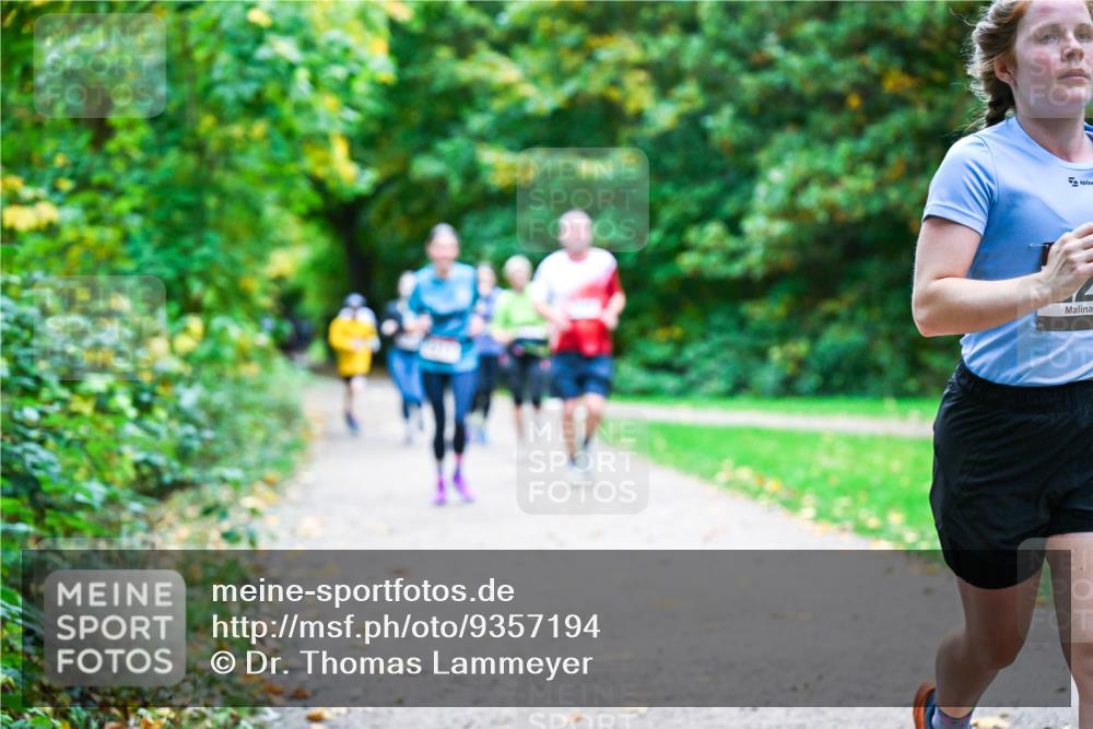 12.10.2025 - Bramfelder Halbmarathon 2025 Dr. Thomas Lammeyer http://msf.ph/oto/9357194 12.10.2025 11:00:02 Laufen  meine-sportfotos.de