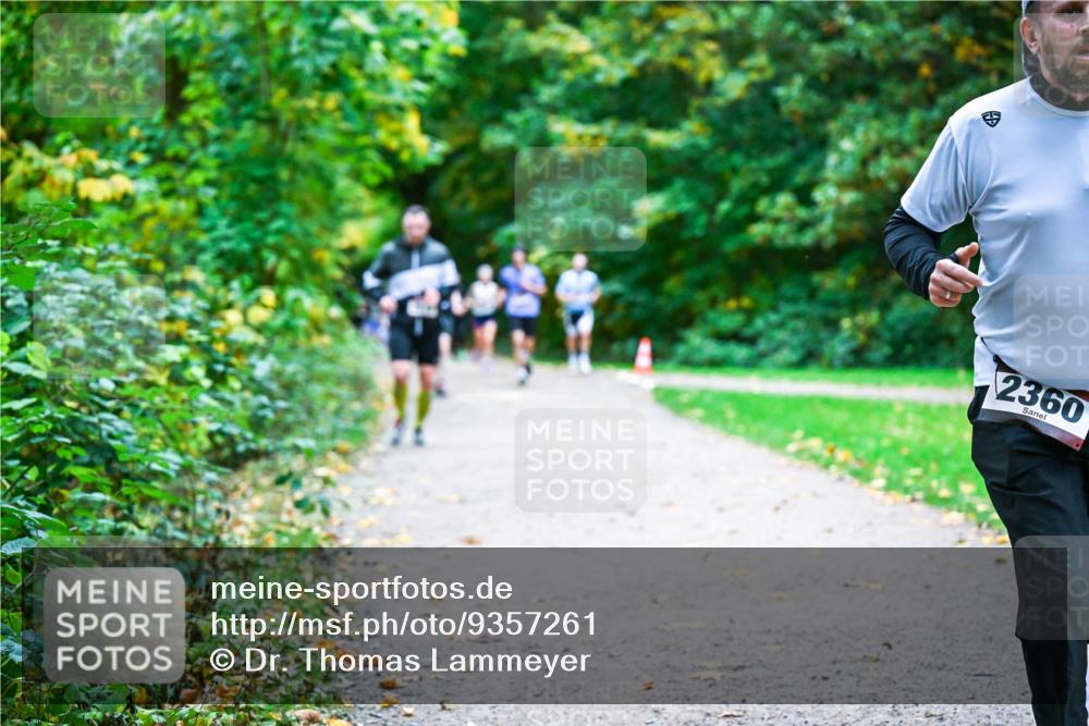 12.10.2025 - Bramfelder Halbmarathon 2025 Dr. Thomas Lammeyer http://msf.ph/oto/9357261 12.10.2025 11:00:14 Laufen 2360 meine-sportfotos.de