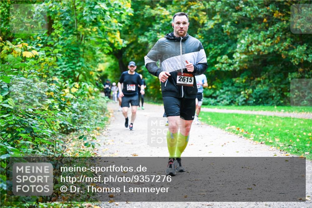 12.10.2025 - Bramfelder Halbmarathon 2025 Dr. Thomas Lammeyer http://msf.ph/oto/9357276 12.10.2025 11:00:18 Laufen 2615 meine-sportfotos.de