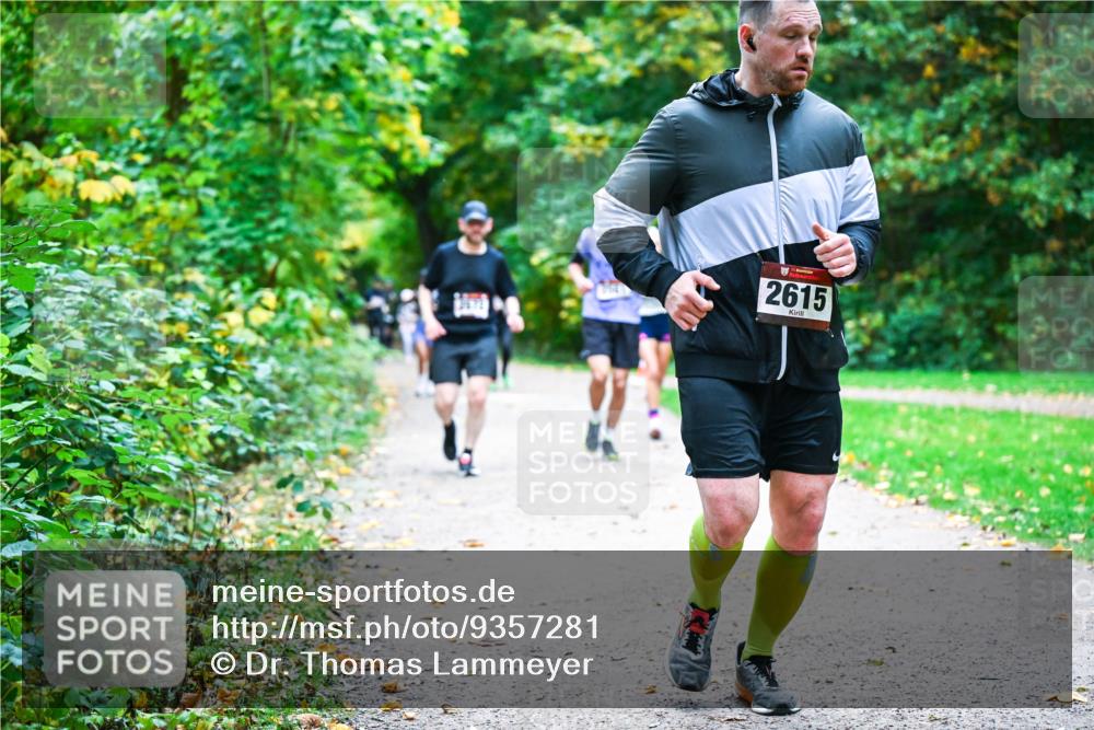 12.10.2025 - Bramfelder Halbmarathon 2025 Dr. Thomas Lammeyer http://msf.ph/oto/9357281 12.10.2025 11:00:19 Laufen 3, 2615 meine-sportfotos.de