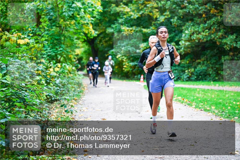 12.10.2025 - Bramfelder Halbmarathon 2025 Dr. Thomas Lammeyer http://msf.ph/oto/9357321 12.10.2025 11:00:26 Laufen 27 meine-sportfotos.de