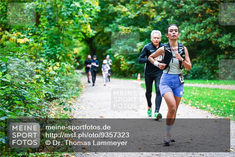 12.10.2025 - Bramfelder Halbmarathon 2025 Dr. Thomas Lammeyer http://msf.ph/oto/9357323 12.10.2025 11:00:26 Laufen 27 meine-sportfotos.de