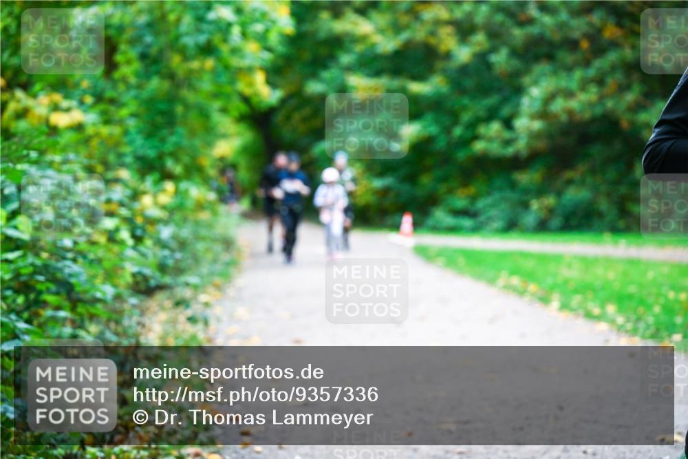12.10.2025 - Bramfelder Halbmarathon 2025 Dr. Thomas Lammeyer http://msf.ph/oto/9357336 12.10.2025 11:00:28 Laufen  meine-sportfotos.de