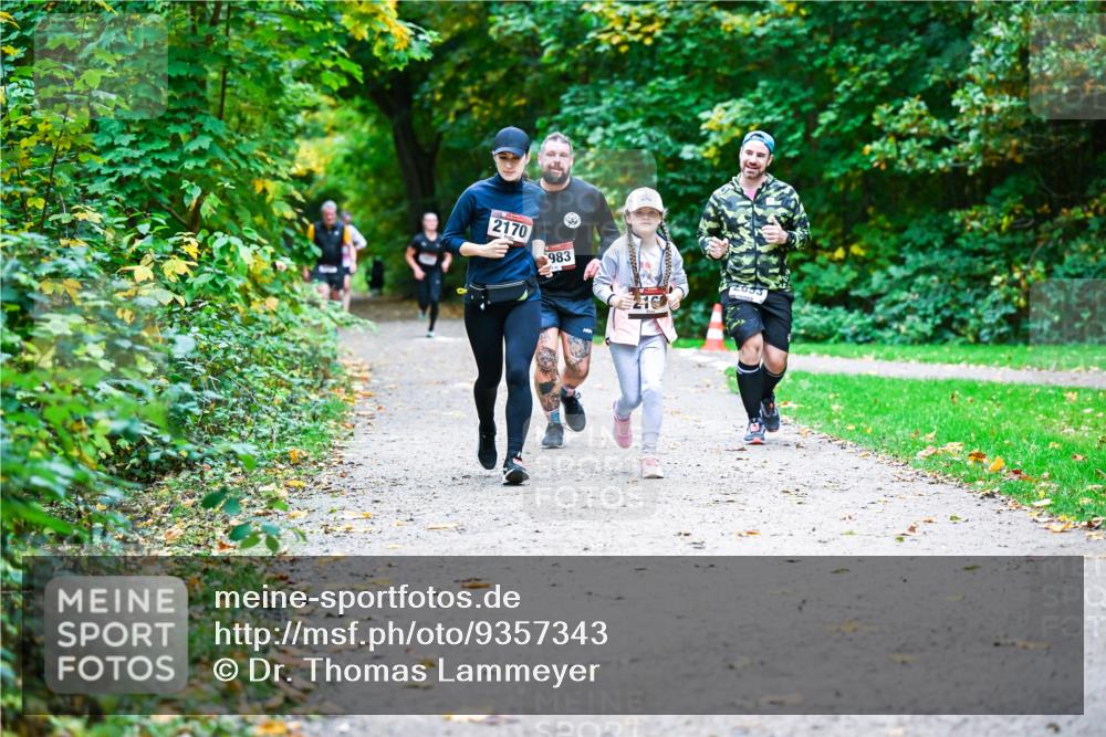 12.10.2025 - Bramfelder Halbmarathon 2025 Dr. Thomas Lammeyer http://msf.ph/oto/9357343 12.10.2025 11:00:31 Laufen 2170, 983, 2053 meine-sportfotos.de
