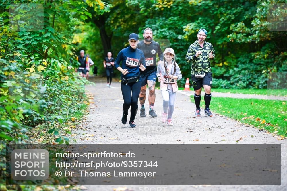 12.10.2025 - Bramfelder Halbmarathon 2025 Dr. Thomas Lammeyer http://msf.ph/oto/9357344 12.10.2025 11:00:31 Laufen 217022, 983, 2033, 218 meine-sportfotos.de