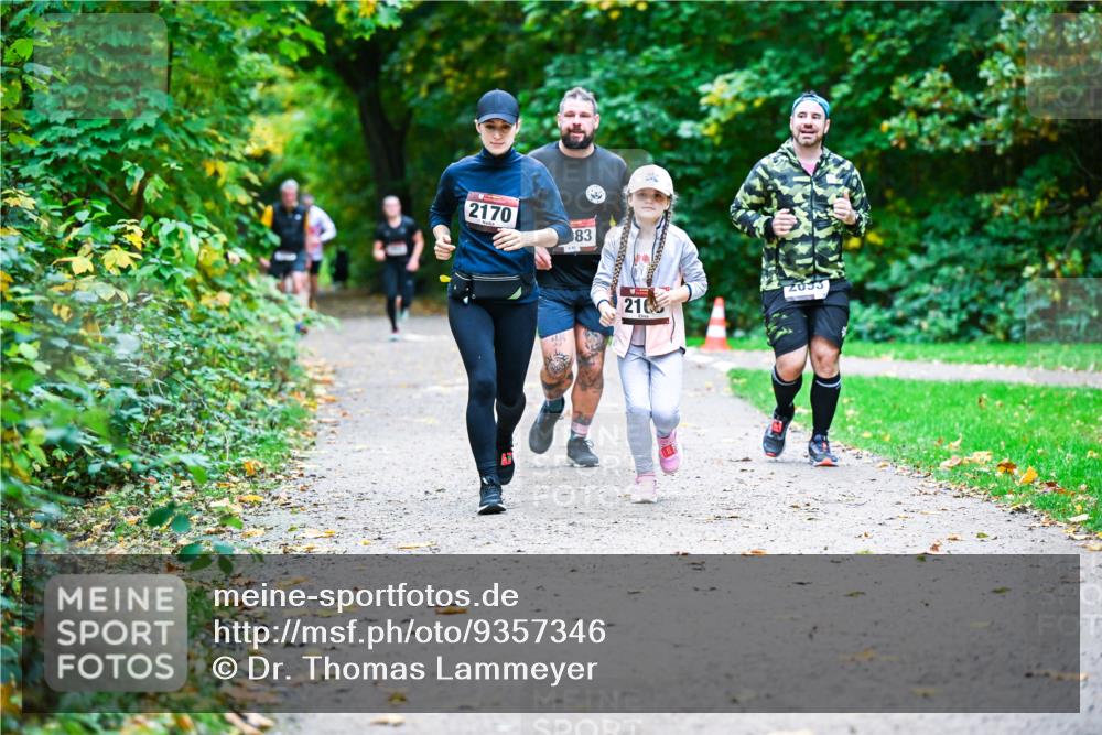 12.10.2025 - Bramfelder Halbmarathon 2025 Dr. Thomas Lammeyer http://msf.ph/oto/9357346 12.10.2025 11:00:31 Laufen 2170, 83, 216, 2093 meine-sportfotos.de