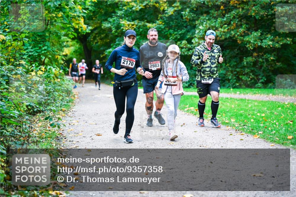 12.10.2025 - Bramfelder Halbmarathon 2025 Dr. Thomas Lammeyer http://msf.ph/oto/9357358 12.10.2025 11:00:33 Laufen 2170, 2983, 2053 meine-sportfotos.de