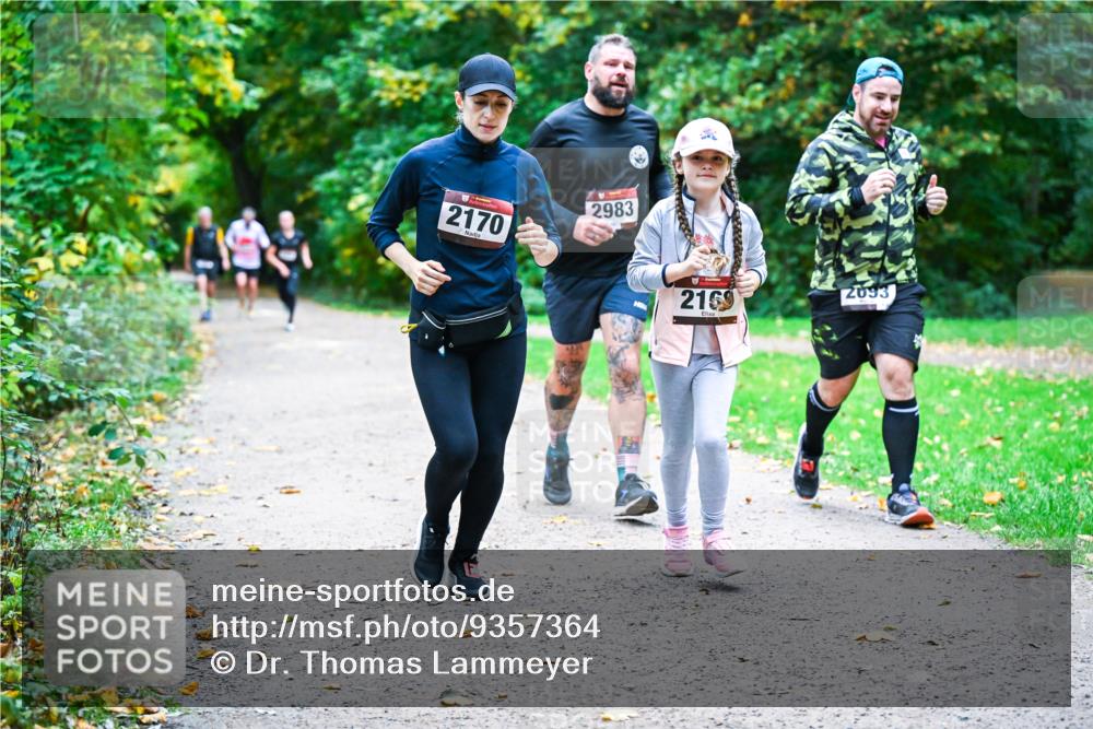 12.10.2025 - Bramfelder Halbmarathon 2025 Dr. Thomas Lammeyer http://msf.ph/oto/9357364 12.10.2025 11:00:34 Laufen 2170, 2983, 2160, 2093 meine-sportfotos.de