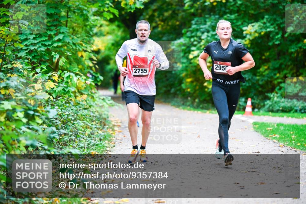 12.10.2025 - Bramfelder Halbmarathon 2025 Dr. Thomas Lammeyer http://msf.ph/oto/9357384 12.10.2025 11:00:40 Laufen 2755, 2955 meine-sportfotos.de