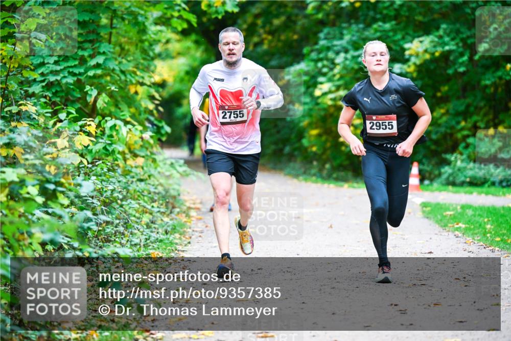 12.10.2025 - Bramfelder Halbmarathon 2025 Dr. Thomas Lammeyer http://msf.ph/oto/9357385 12.10.2025 11:00:40 Laufen 2755, 2955 meine-sportfotos.de