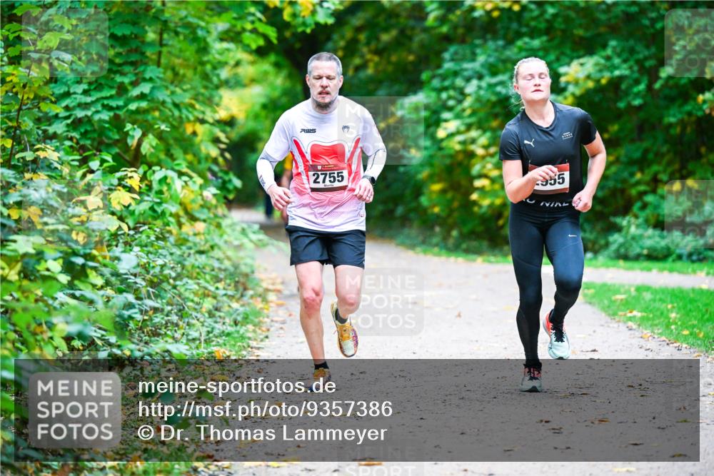 12.10.2025 - Bramfelder Halbmarathon 2025 Dr. Thomas Lammeyer http://msf.ph/oto/9357386 12.10.2025 11:00:40 Laufen 2755, 955 meine-sportfotos.de