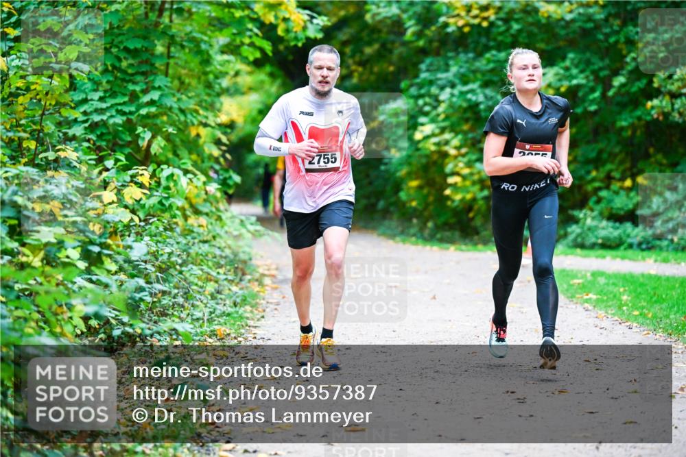 12.10.2025 - Bramfelder Halbmarathon 2025 Dr. Thomas Lammeyer http://msf.ph/oto/9357387 12.10.2025 11:00:40 Laufen 2755, 20 meine-sportfotos.de