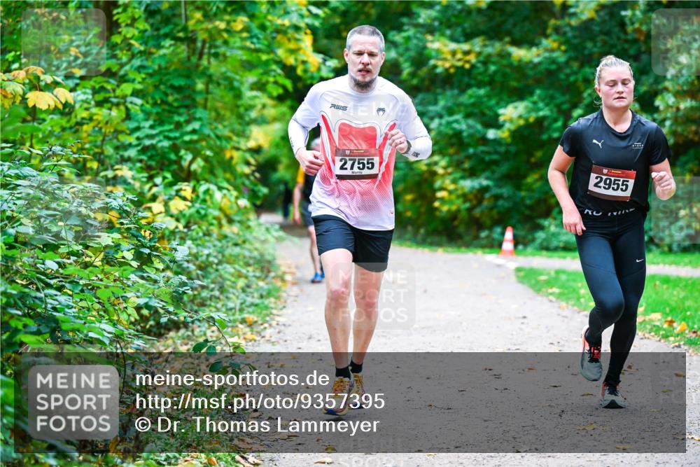 12.10.2025 - Bramfelder Halbmarathon 2025 Dr. Thomas Lammeyer http://msf.ph/oto/9357395 12.10.2025 11:00:41 Laufen 2755, 2955 meine-sportfotos.de