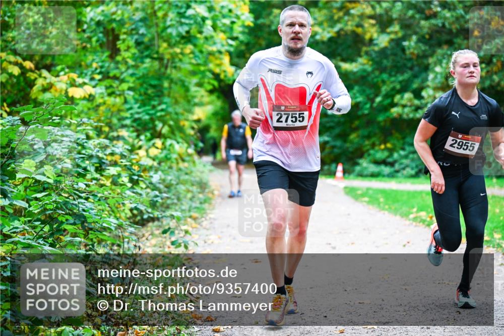12.10.2025 - Bramfelder Halbmarathon 2025 Dr. Thomas Lammeyer http://msf.ph/oto/9357400 12.10.2025 11:00:42 Laufen 2755, 2955 meine-sportfotos.de