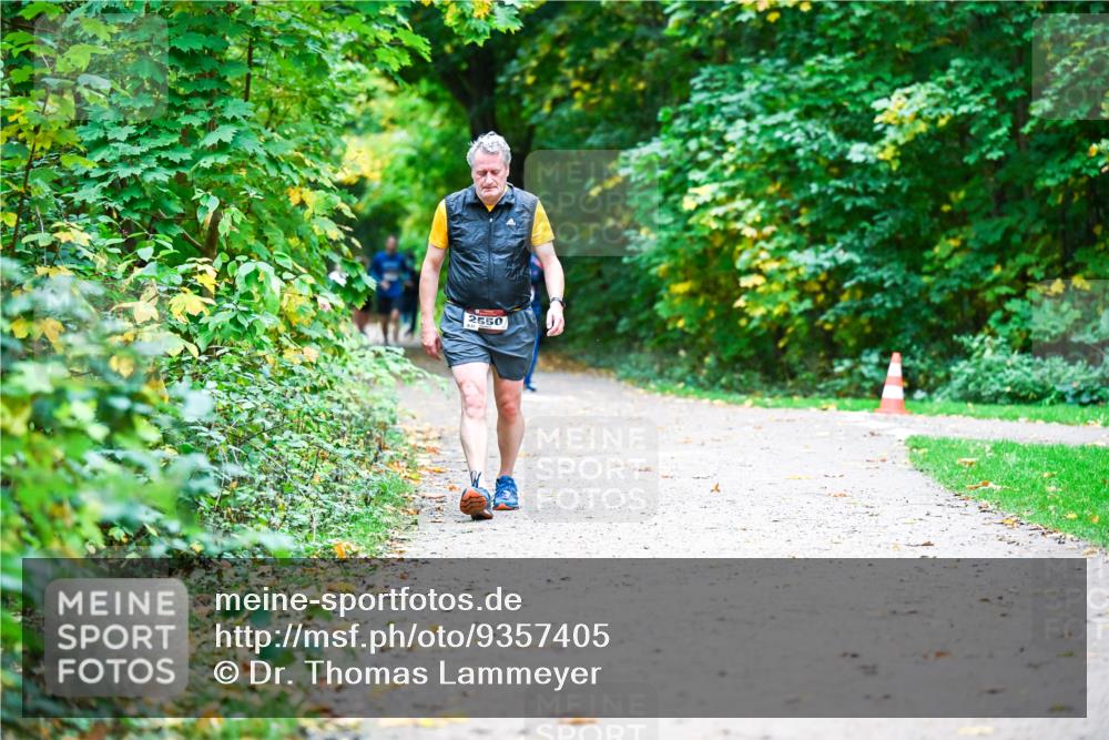 12.10.2025 - Bramfelder Halbmarathon 2025 Dr. Thomas Lammeyer http://msf.ph/oto/9357405 12.10.2025 11:00:44 Laufen 2550 meine-sportfotos.de