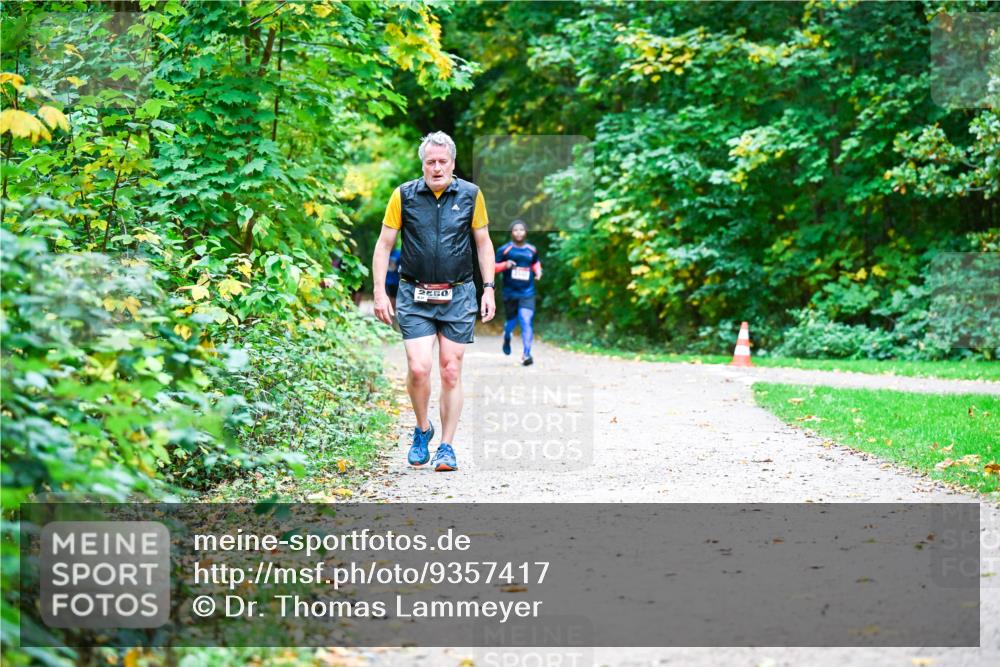 12.10.2025 - Bramfelder Halbmarathon 2025 Dr. Thomas Lammeyer http://msf.ph/oto/9357417 12.10.2025 11:00:46 Laufen  meine-sportfotos.de
