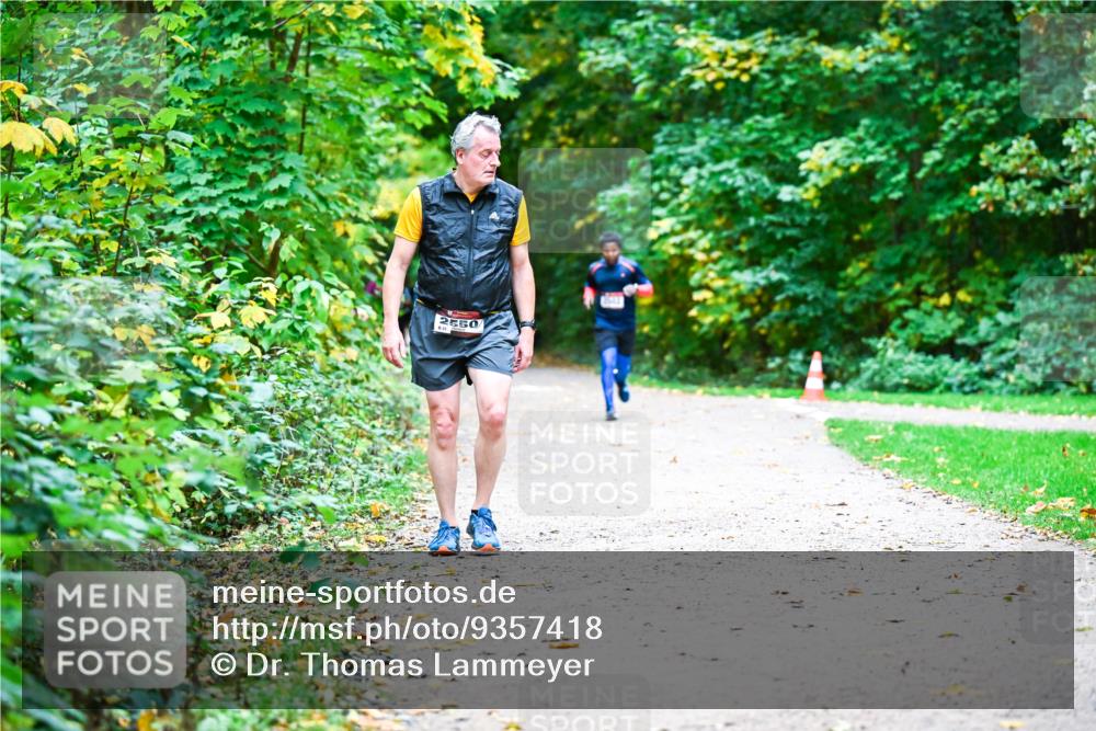 12.10.2025 - Bramfelder Halbmarathon 2025 Dr. Thomas Lammeyer http://msf.ph/oto/9357418 12.10.2025 11:00:48 Laufen 2550 meine-sportfotos.de