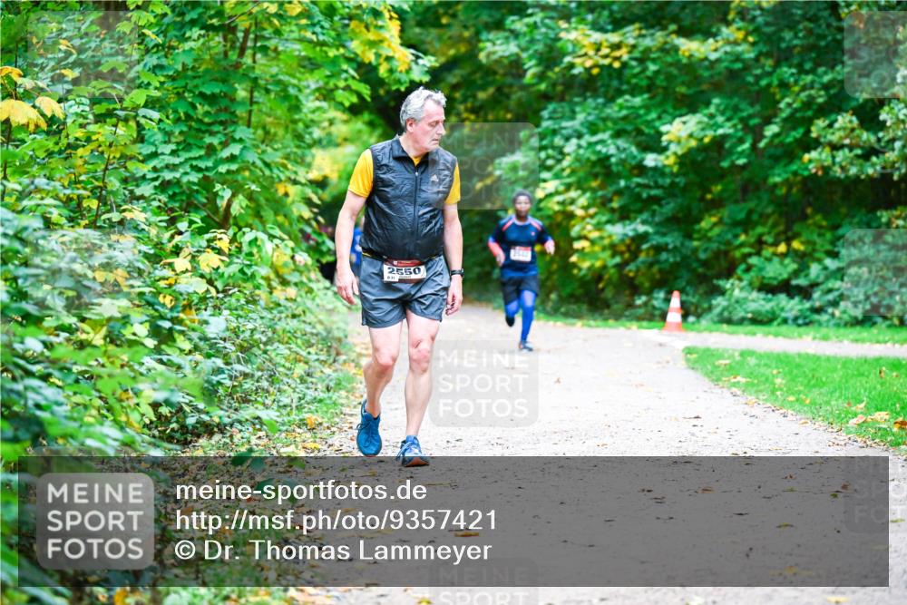 12.10.2025 - Bramfelder Halbmarathon 2025 Dr. Thomas Lammeyer http://msf.ph/oto/9357421 12.10.2025 11:00:48 Laufen 2550, 831 meine-sportfotos.de