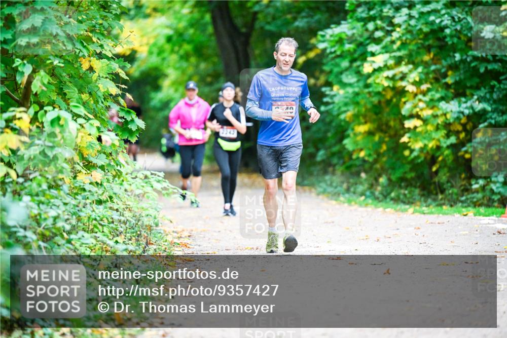 12.10.2025 - Bramfelder Halbmarathon 2025 Dr. Thomas Lammeyer http://msf.ph/oto/9357427 12.10.2025 11:00:57 Laufen 3343 meine-sportfotos.de