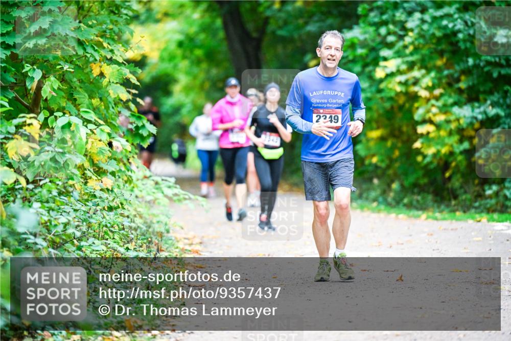 12.10.2025 - Bramfelder Halbmarathon 2025 Dr. Thomas Lammeyer http://msf.ph/oto/9357437 12.10.2025 11:00:59 Laufen 2349 meine-sportfotos.de