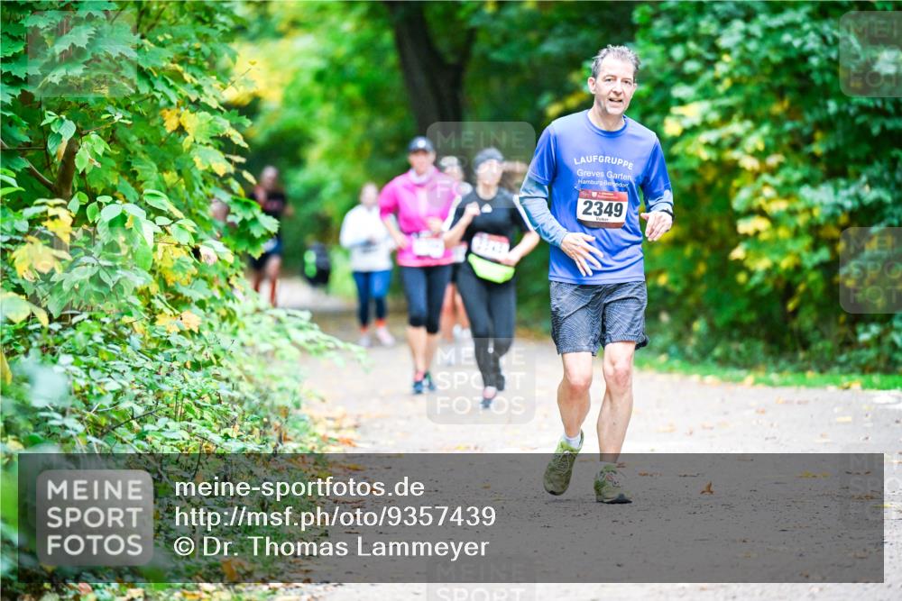 12.10.2025 - Bramfelder Halbmarathon 2025 Dr. Thomas Lammeyer http://msf.ph/oto/9357439 12.10.2025 11:00:59 Laufen 2349 meine-sportfotos.de