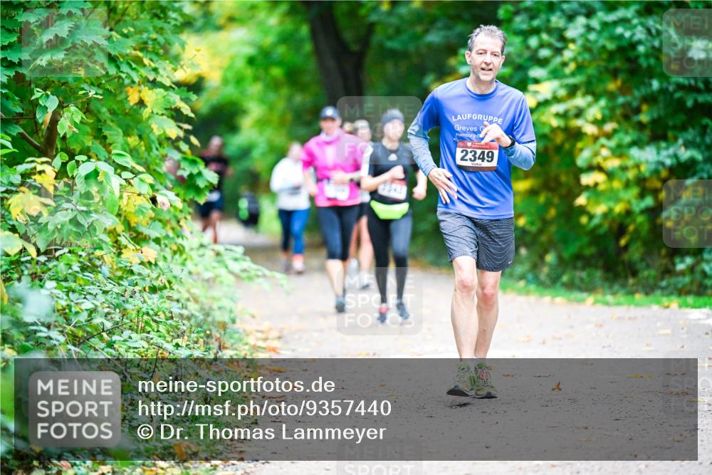 12.10.2025 - Bramfelder Halbmarathon 2025 Dr. Thomas Lammeyer http://msf.ph/oto/9357440 12.10.2025 11:00:59 Laufen 2349 meine-sportfotos.de