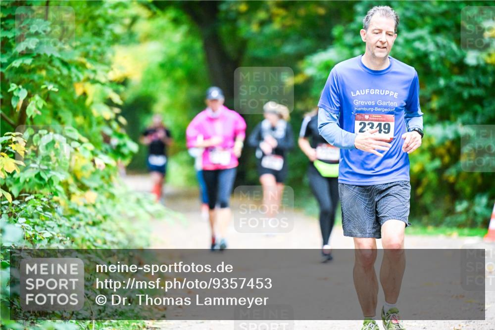 12.10.2025 - Bramfelder Halbmarathon 2025 Dr. Thomas Lammeyer http://msf.ph/oto/9357453 12.10.2025 11:01:01 Laufen 2349 meine-sportfotos.de