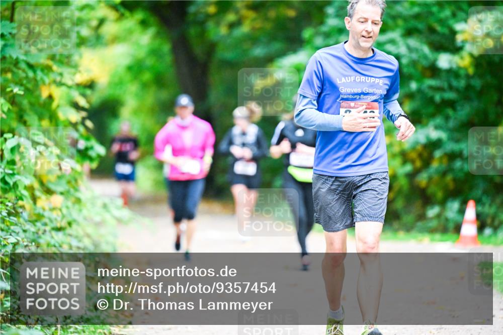 12.10.2025 - Bramfelder Halbmarathon 2025 Dr. Thomas Lammeyer http://msf.ph/oto/9357454 12.10.2025 11:01:01 Laufen  meine-sportfotos.de